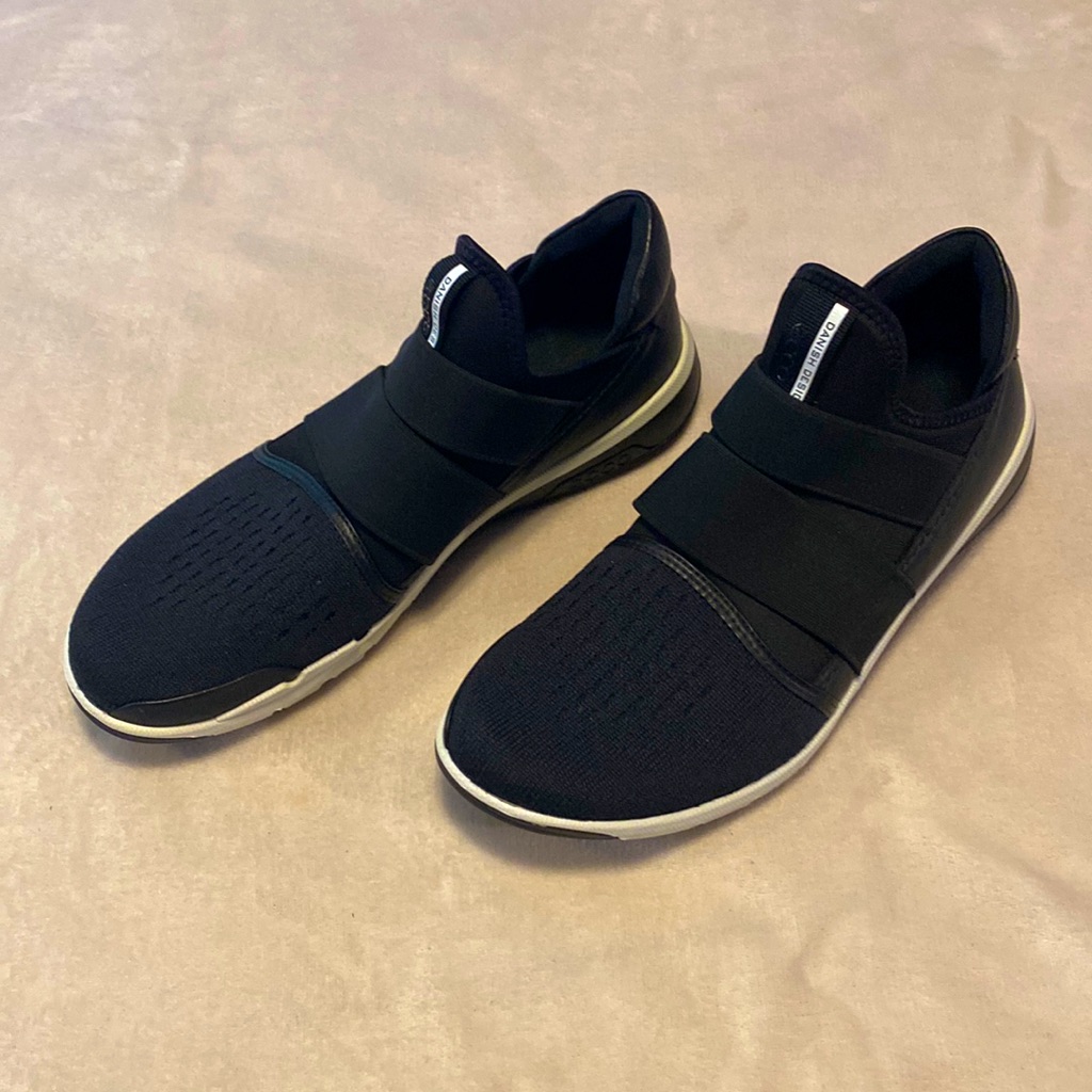 Brand New Ecco SlipOn Sneaker M9Eu43